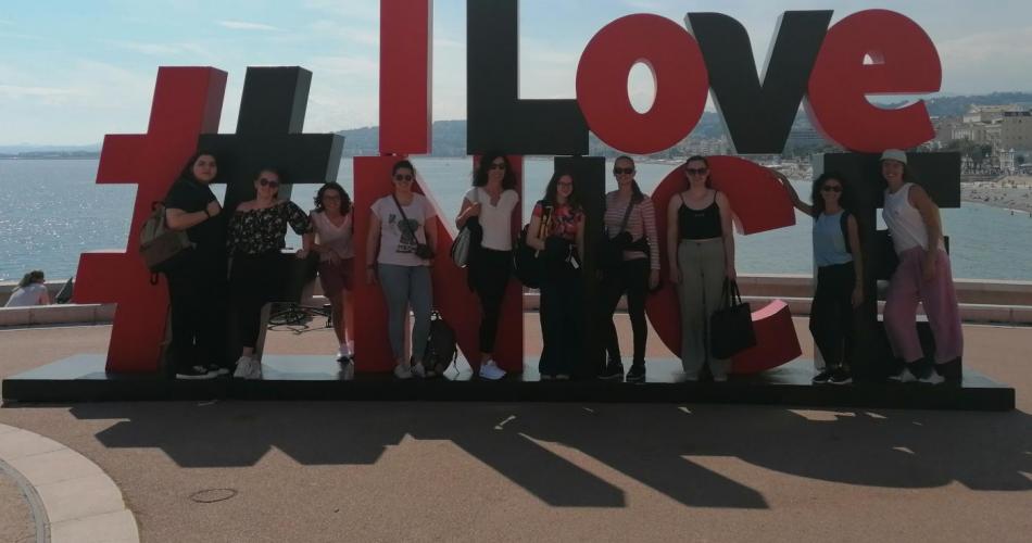 Studierende in Nizza